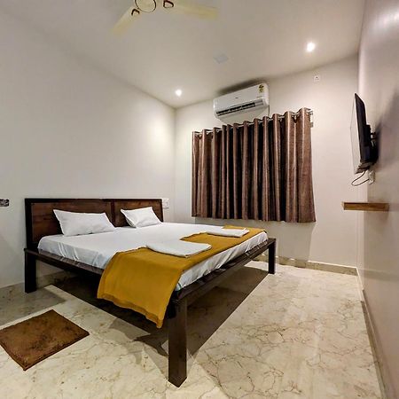 Hotel Madhusudan Executive Kolhapur Exterior foto