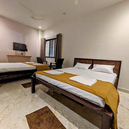 Hotel Madhusudan Executive Kolhapur Exterior foto