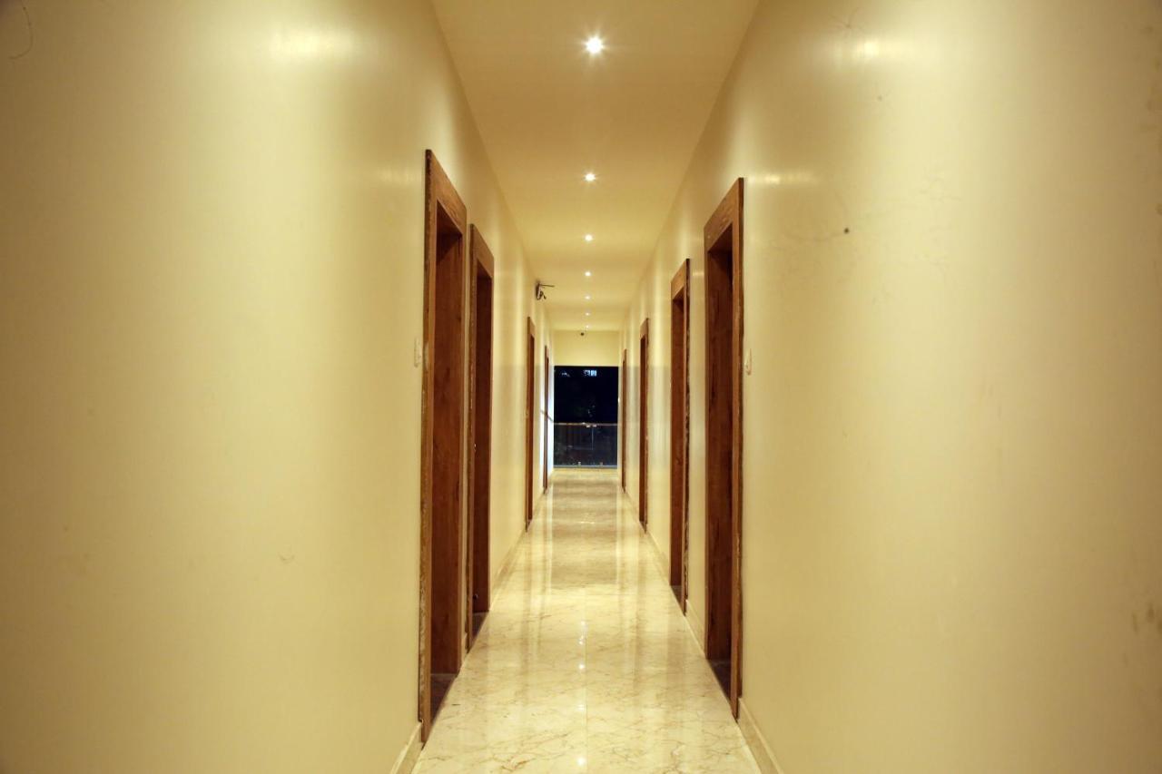 Hotel Madhusudan Executive Kolhapur Exterior foto